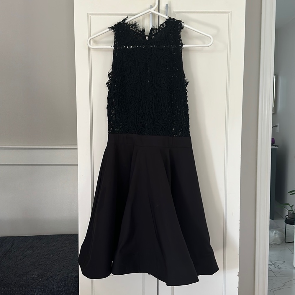 Dress from honey, size small. New condition